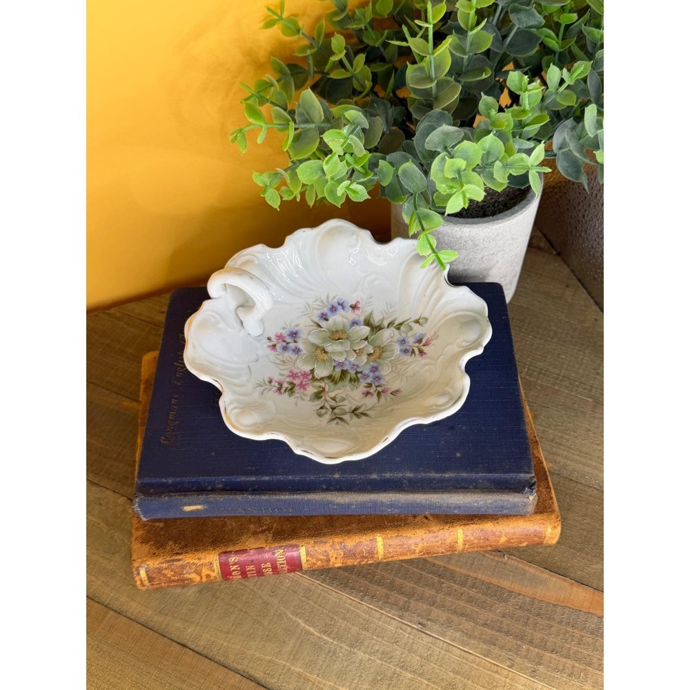 Vintage Porcelain Nappy Bowl Floral Scalloped Edge Finger Handle Trinket Dish 6"